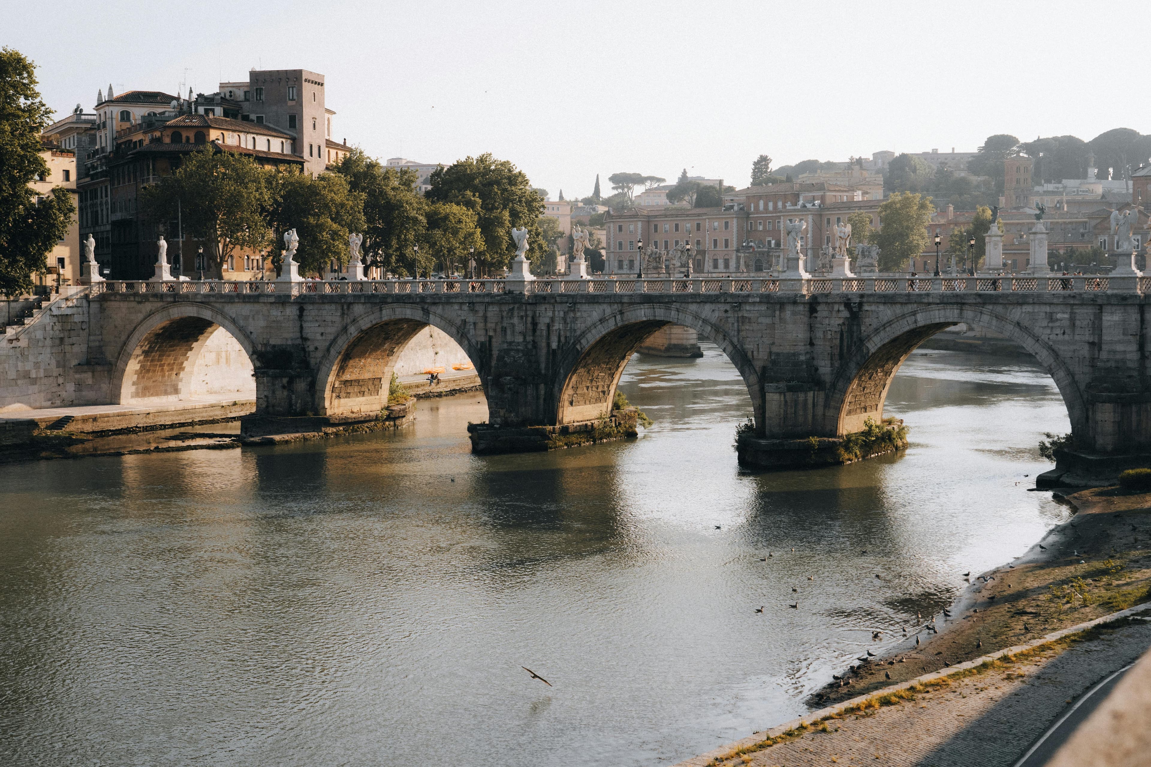 Retiring in Italy: Pros and Cons - Tytle